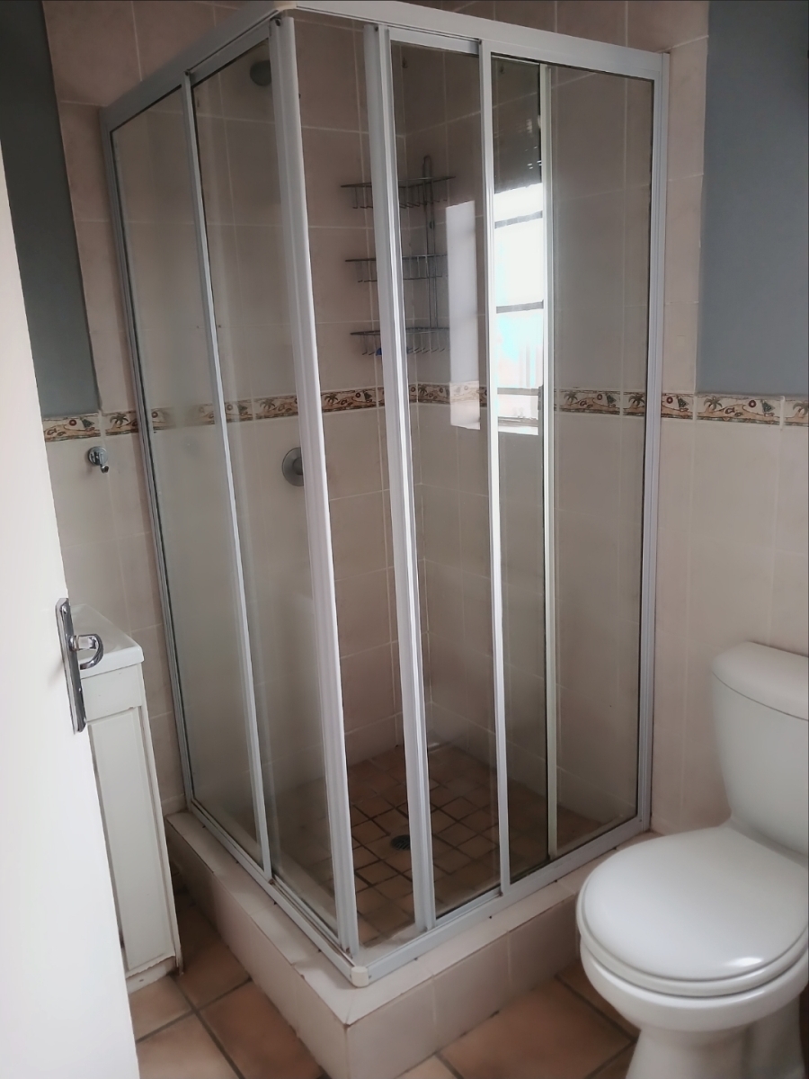 To Let 3 Bedroom Property for Rent in Strubensvallei Gauteng