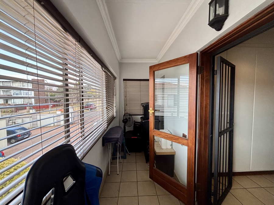 To Let 3 Bedroom Property for Rent in Northcliff Gauteng