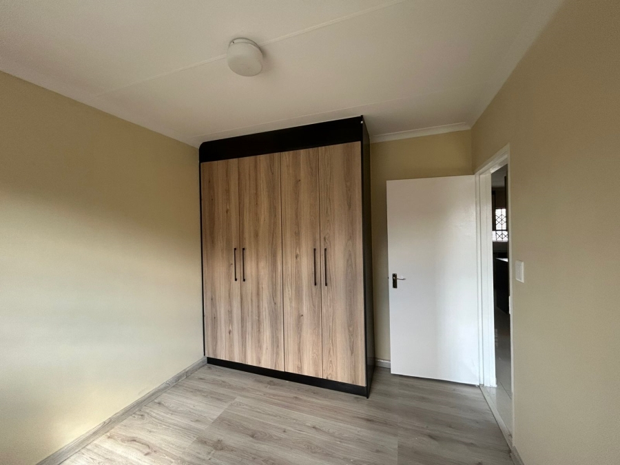 To Let 3 Bedroom Property for Rent in Riverside View Gauteng