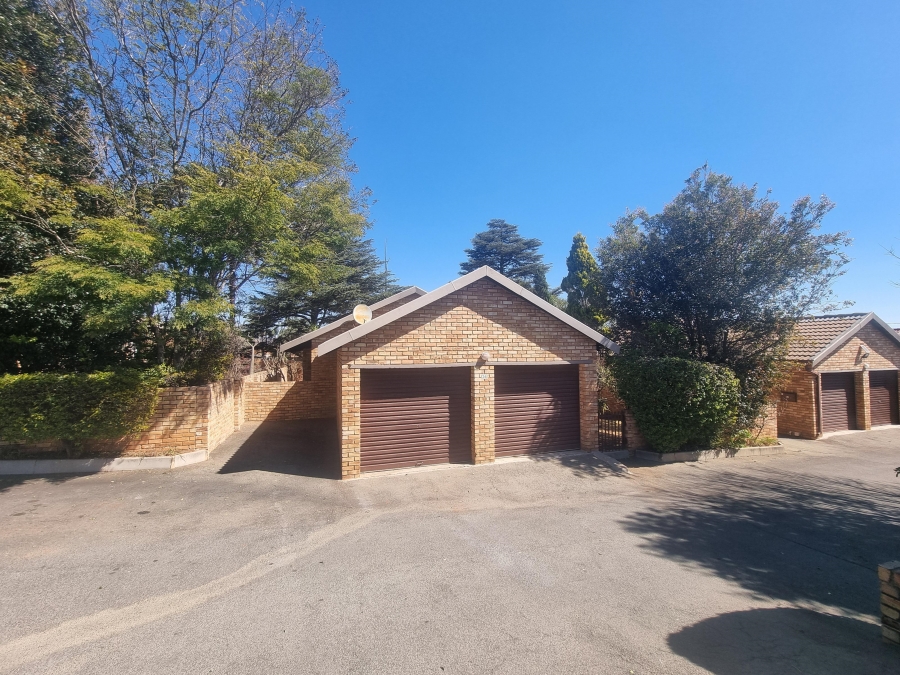 To Let 2 Bedroom Property for Rent in Honeydew Ridge Gauteng