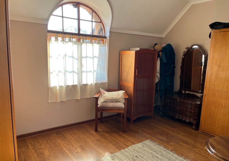 5 Bedroom Property for Sale in Waverley Gauteng
