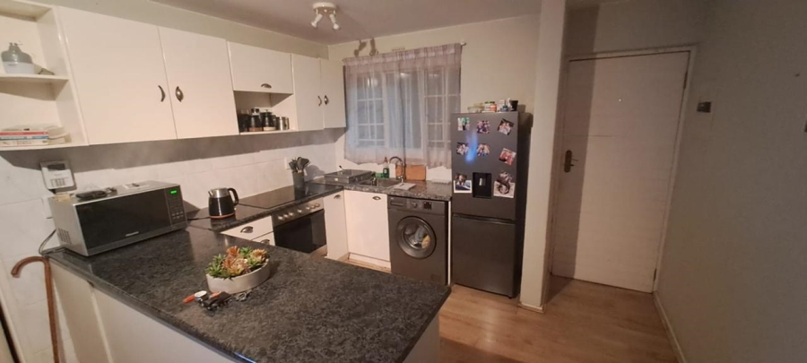 To Let 1 Bedroom Property for Rent in Eden Glen Gauteng