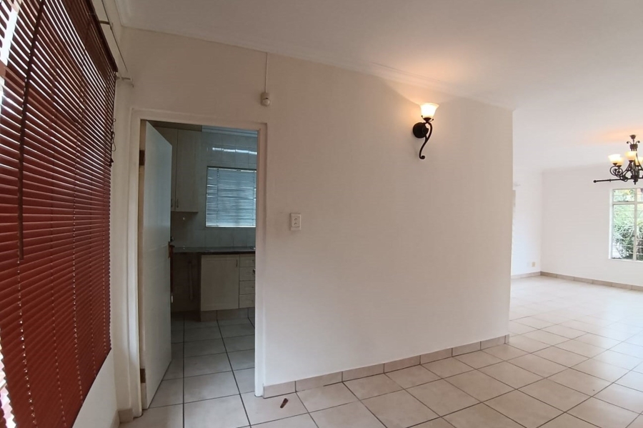 To Let 2 Bedroom Property for Rent in Paulshof Gauteng