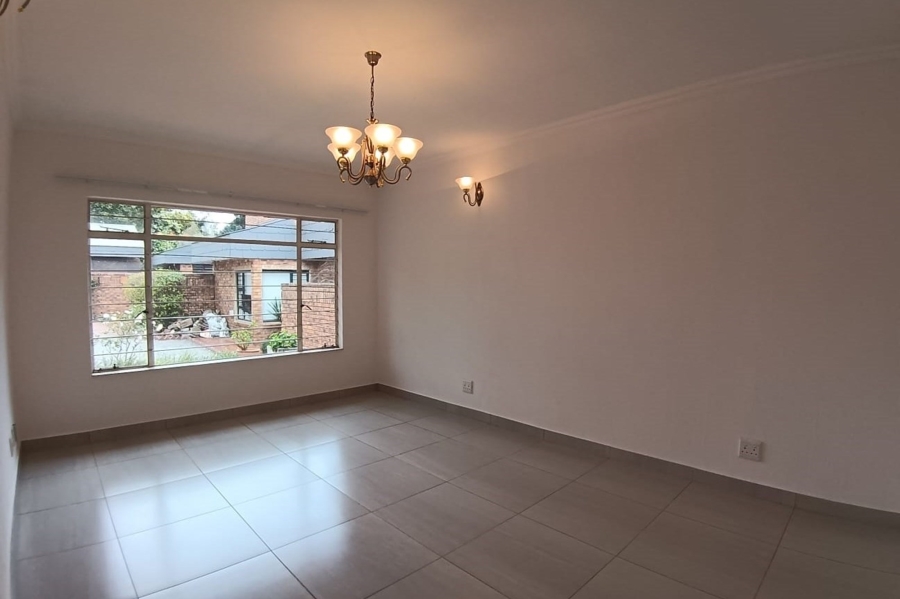 To Let 2 Bedroom Property for Rent in Paulshof Gauteng