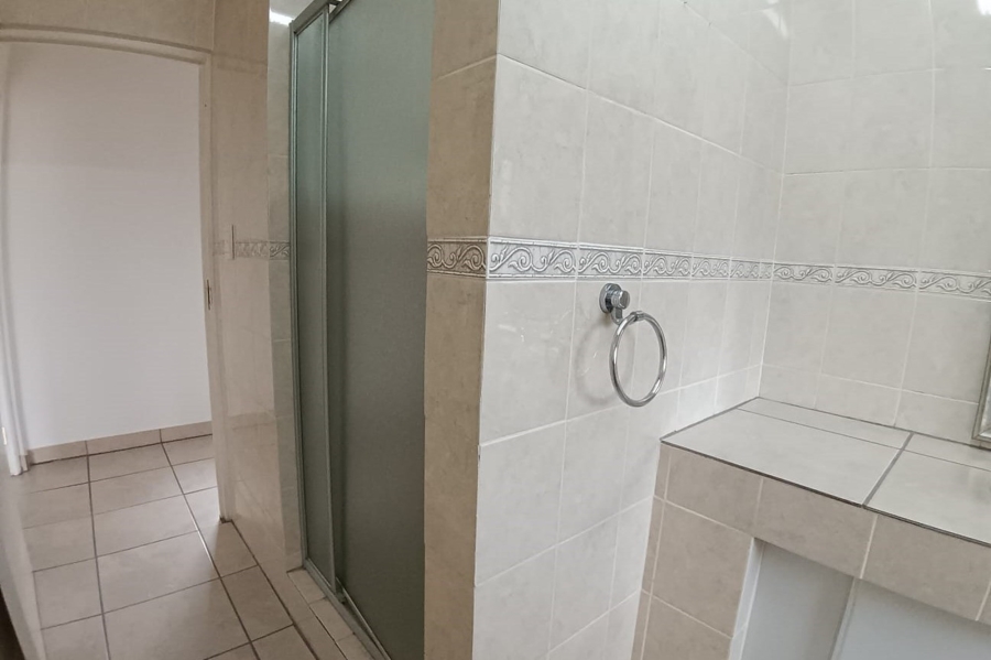 To Let 2 Bedroom Property for Rent in Paulshof Gauteng