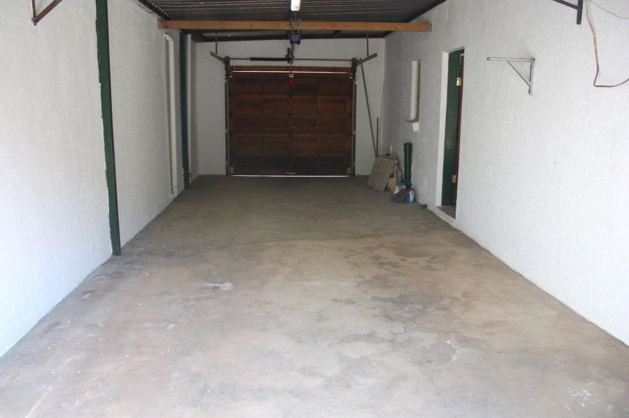 To Let 1 Bedroom Property for Rent in Faerie Glen Gauteng