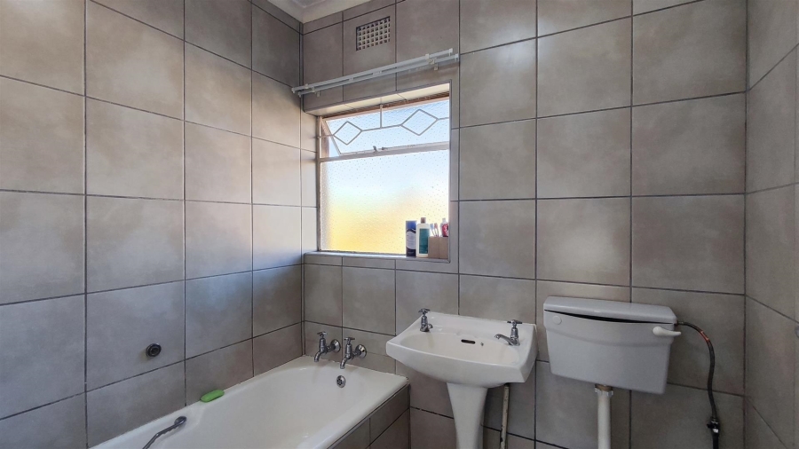 4 Bedroom Property for Sale in Birch Acres Gauteng