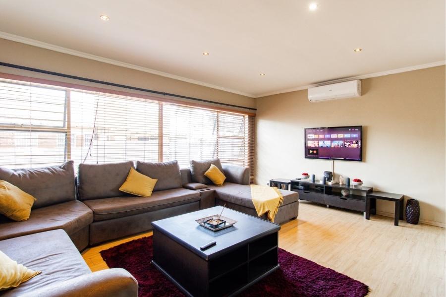3 Bedroom Property for Sale in Wierda Park Gauteng