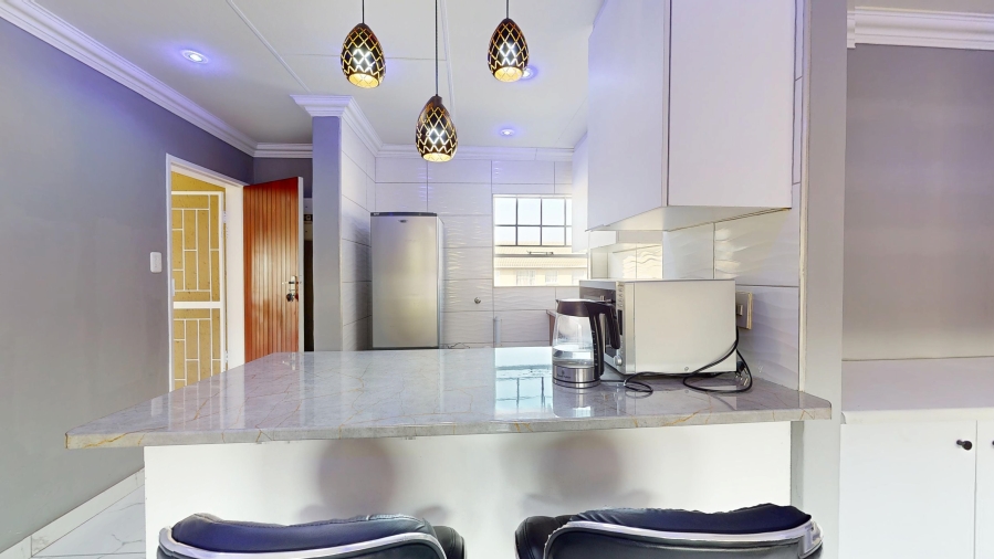 2 Bedroom Property for Sale in Ravenswood Gauteng