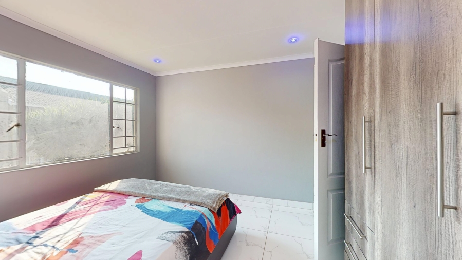 2 Bedroom Property for Sale in Ravenswood Gauteng