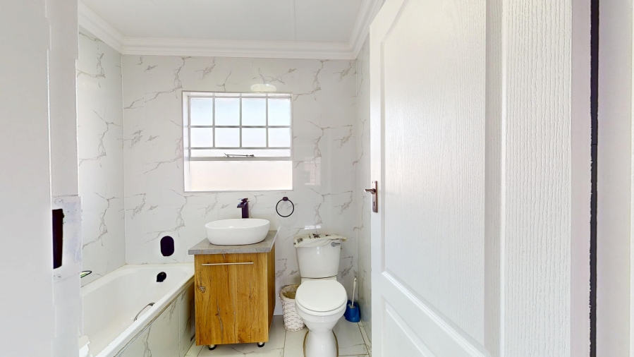 2 Bedroom Property for Sale in Ravenswood Gauteng