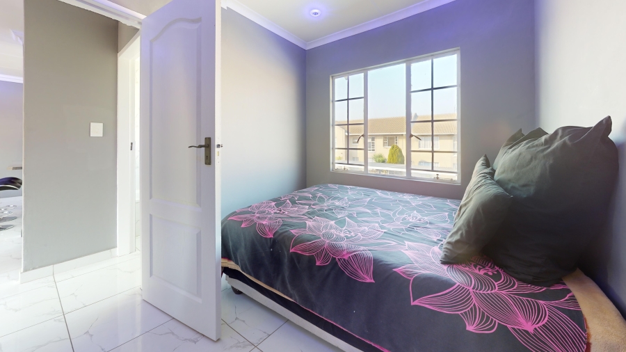 2 Bedroom Property for Sale in Ravenswood Gauteng