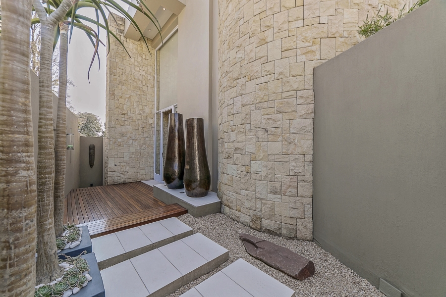 4 Bedroom Property for Sale in Dunkeld West Gauteng
