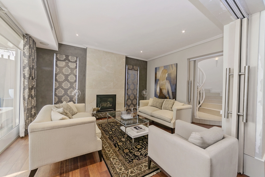 4 Bedroom Property for Sale in Dunkeld West Gauteng