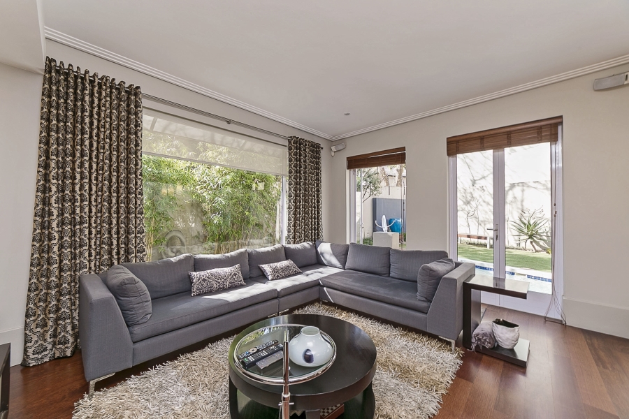 4 Bedroom Property for Sale in Dunkeld West Gauteng