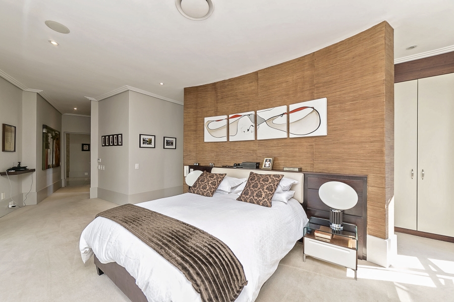 4 Bedroom Property for Sale in Dunkeld West Gauteng