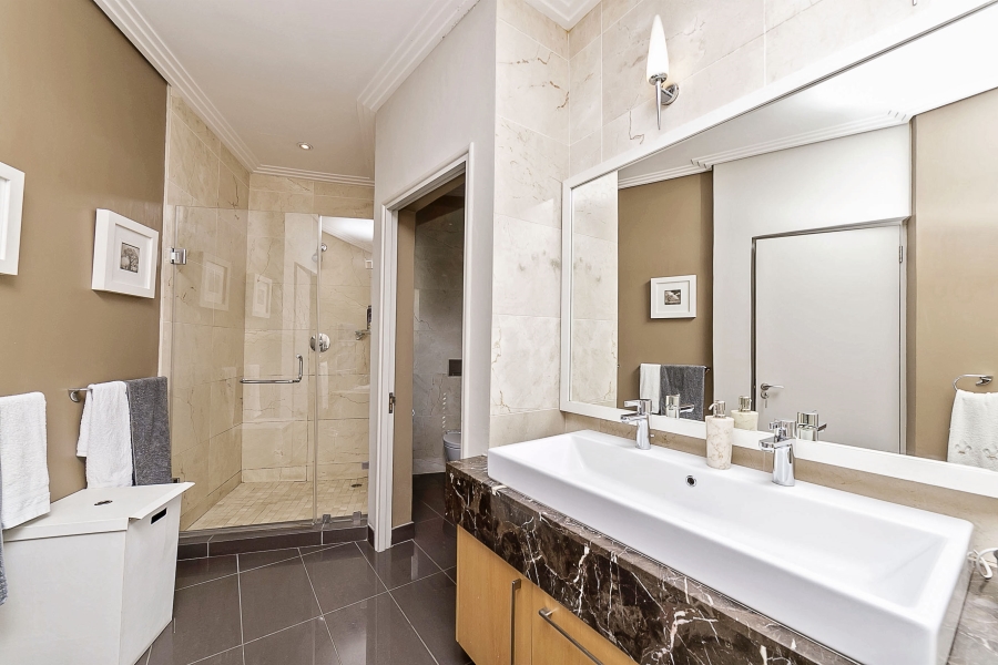 4 Bedroom Property for Sale in Dunkeld West Gauteng