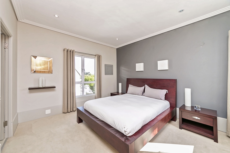 4 Bedroom Property for Sale in Dunkeld West Gauteng