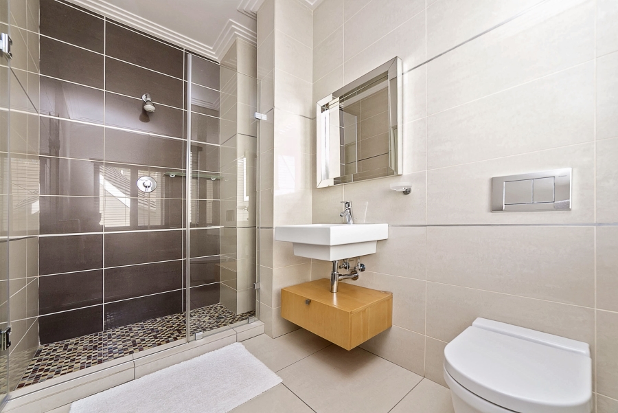 4 Bedroom Property for Sale in Dunkeld West Gauteng