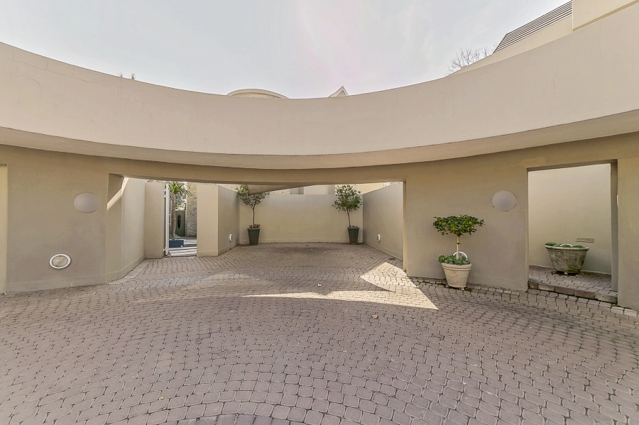 4 Bedroom Property for Sale in Dunkeld West Gauteng