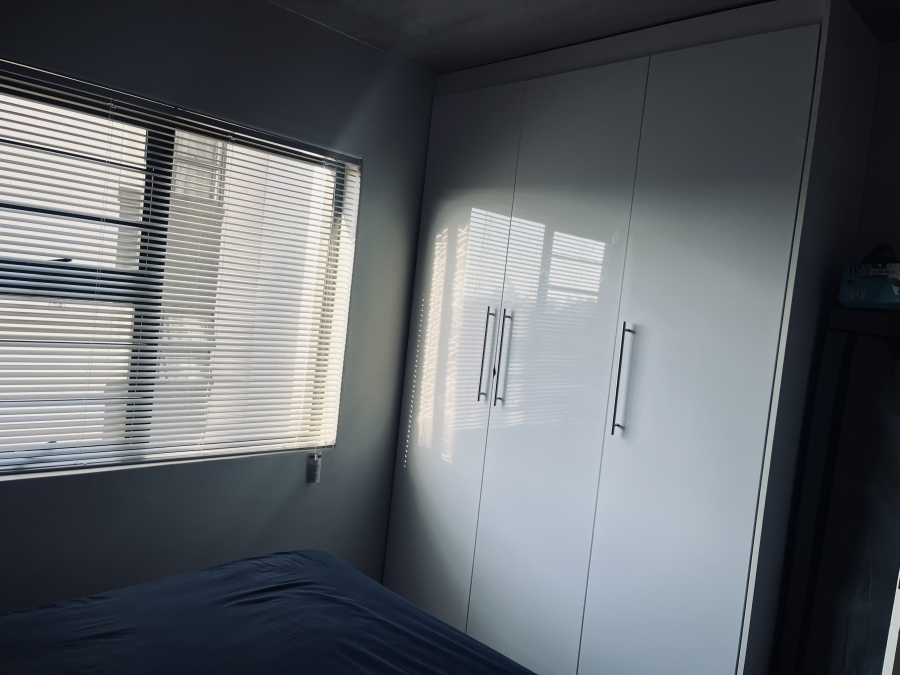To Let 2 Bedroom Property for Rent in South Hills Gauteng