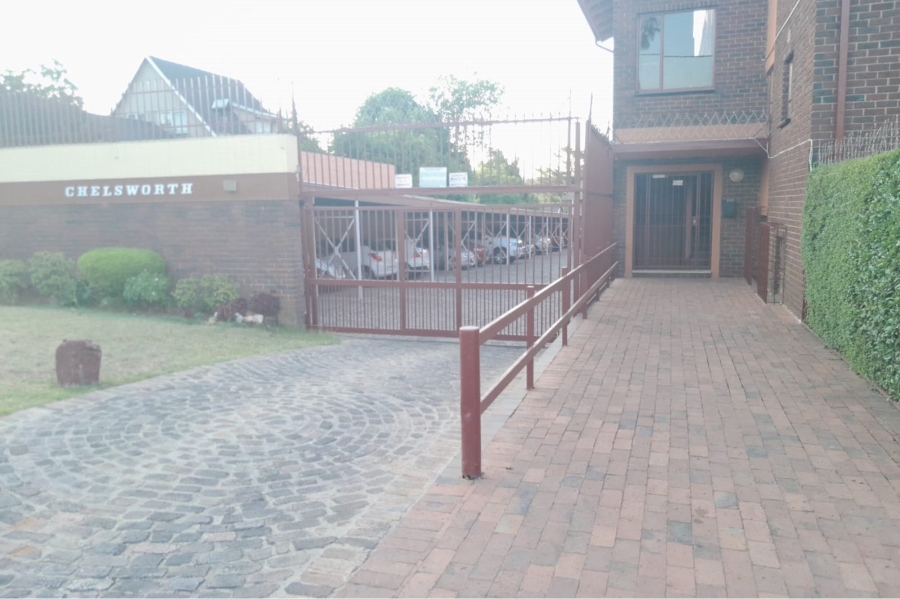 2 Bedroom Property for Sale in Kew Gauteng