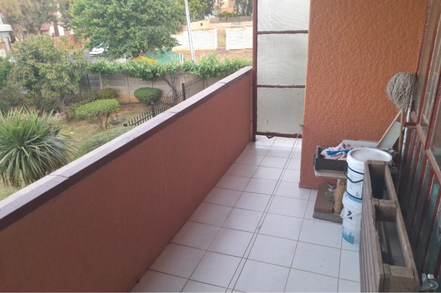 2 Bedroom Property for Sale in Kew Gauteng