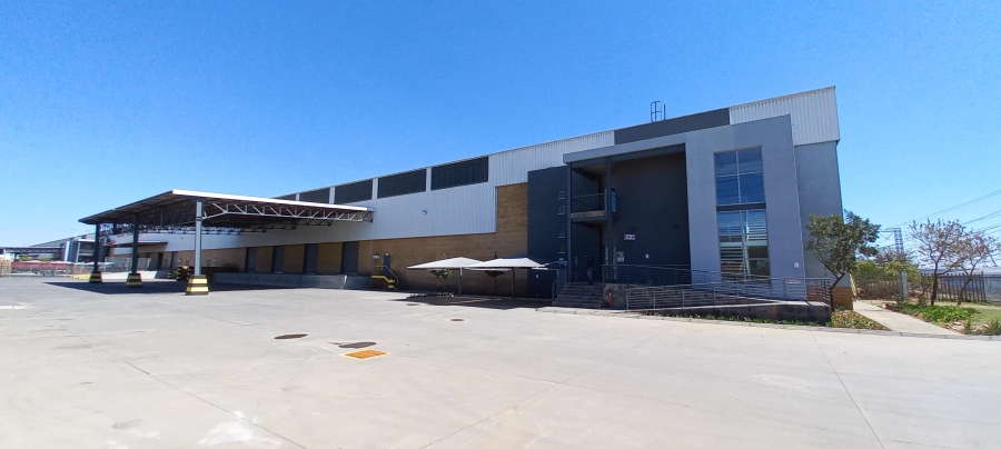 To Let commercial Property for Rent in Gosforth Park Gauteng