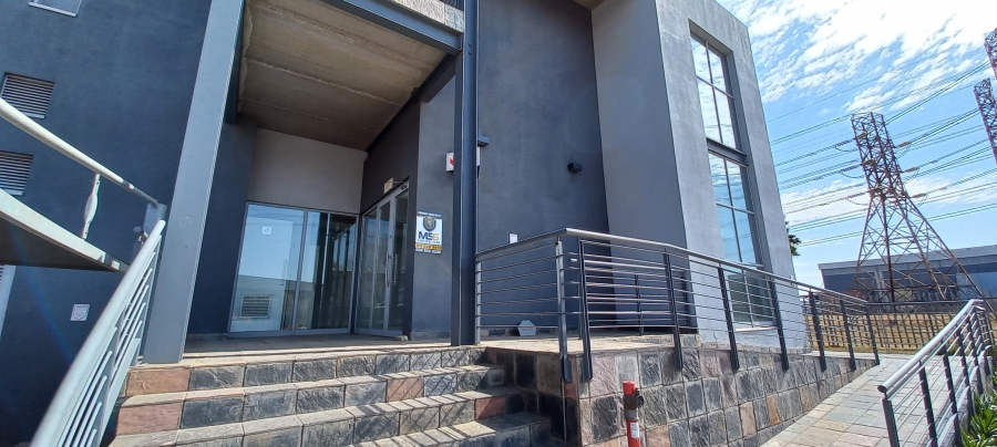 To Let commercial Property for Rent in Gosforth Park Gauteng