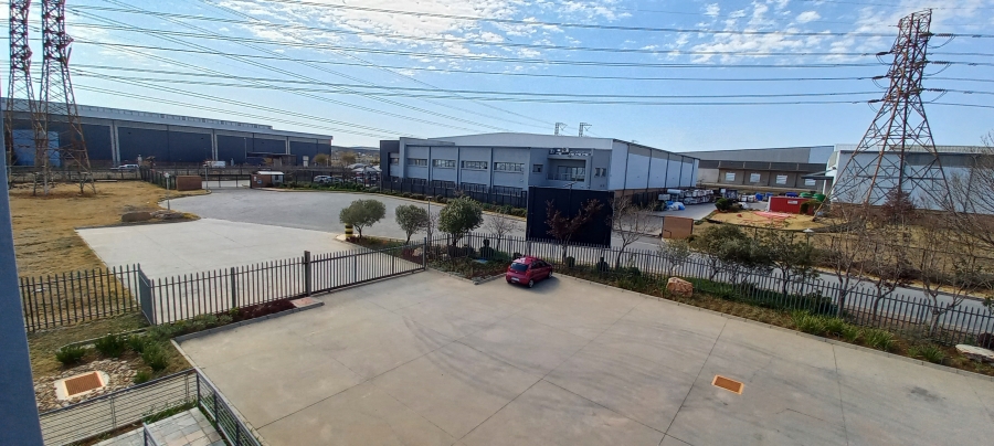 To Let commercial Property for Rent in Gosforth Park Gauteng