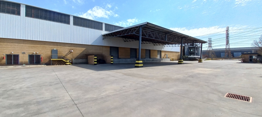 To Let commercial Property for Rent in Gosforth Park Gauteng