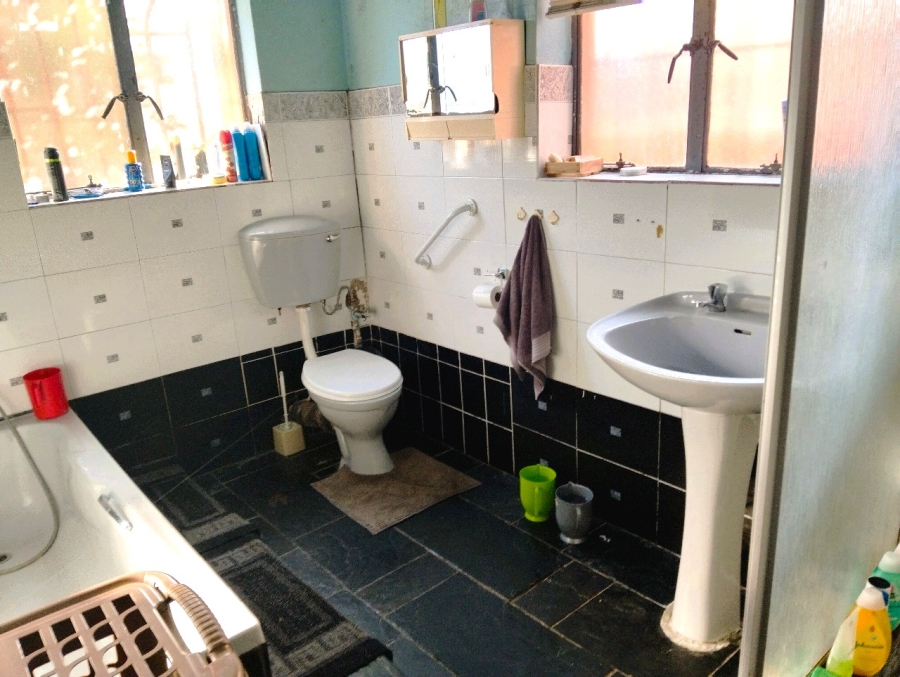 3 Bedroom Property for Sale in Troyeville Gauteng