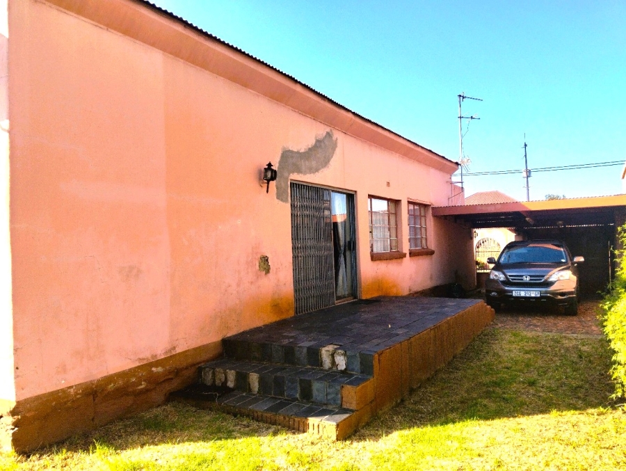 3 Bedroom Property for Sale in Troyeville Gauteng