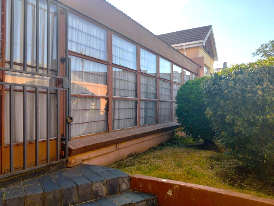 3 Bedroom Property for Sale in Troyeville Gauteng