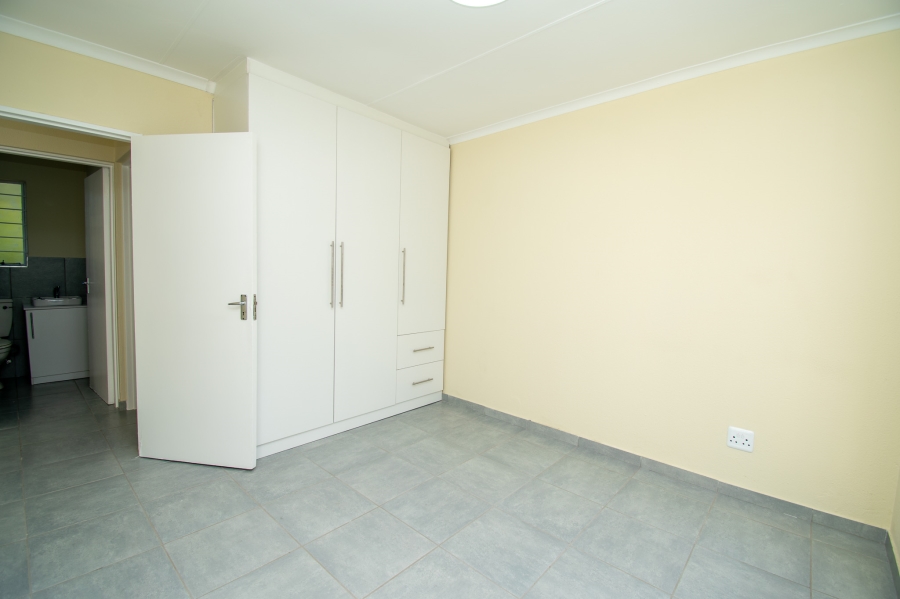2 Bedroom Property for Sale in Douglasdale Gauteng