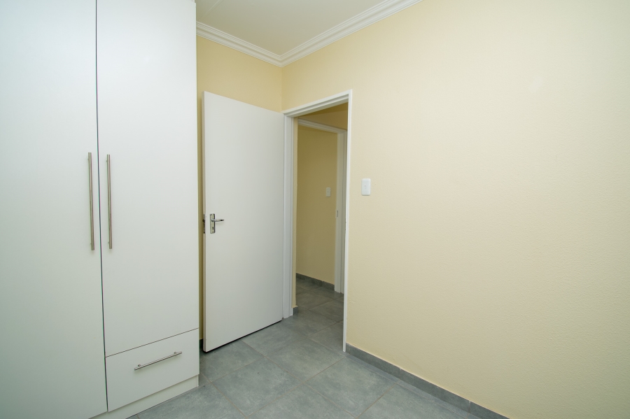 2 Bedroom Property for Sale in Douglasdale Gauteng