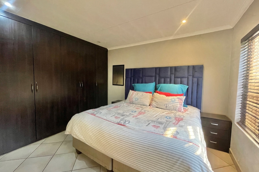 3 Bedroom Property for Sale in Rua Vista Gauteng