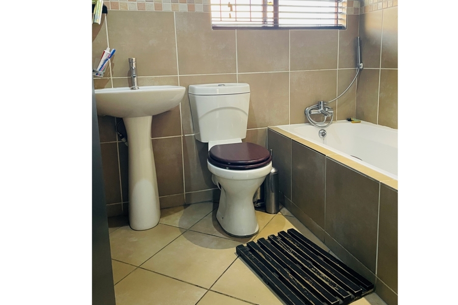 3 Bedroom Property for Sale in Rua Vista Gauteng