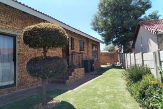 3 Bedroom Property for Sale in Groblerpark Gauteng