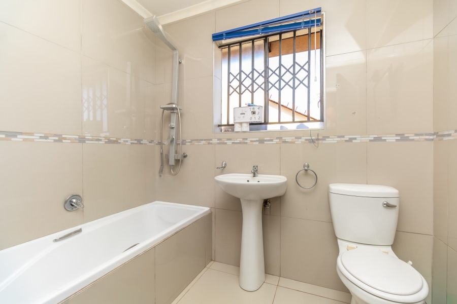 3 Bedroom Property for Sale in Groblerpark Gauteng
