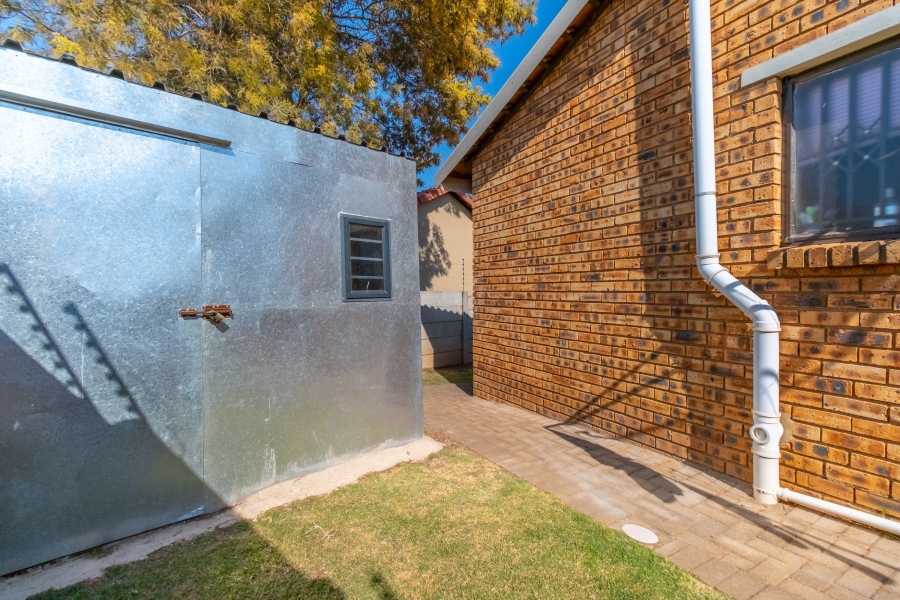 3 Bedroom Property for Sale in Groblerpark Gauteng