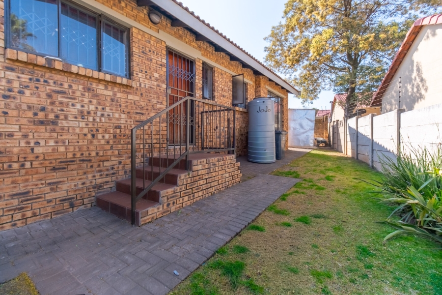 3 Bedroom Property for Sale in Groblerpark Gauteng