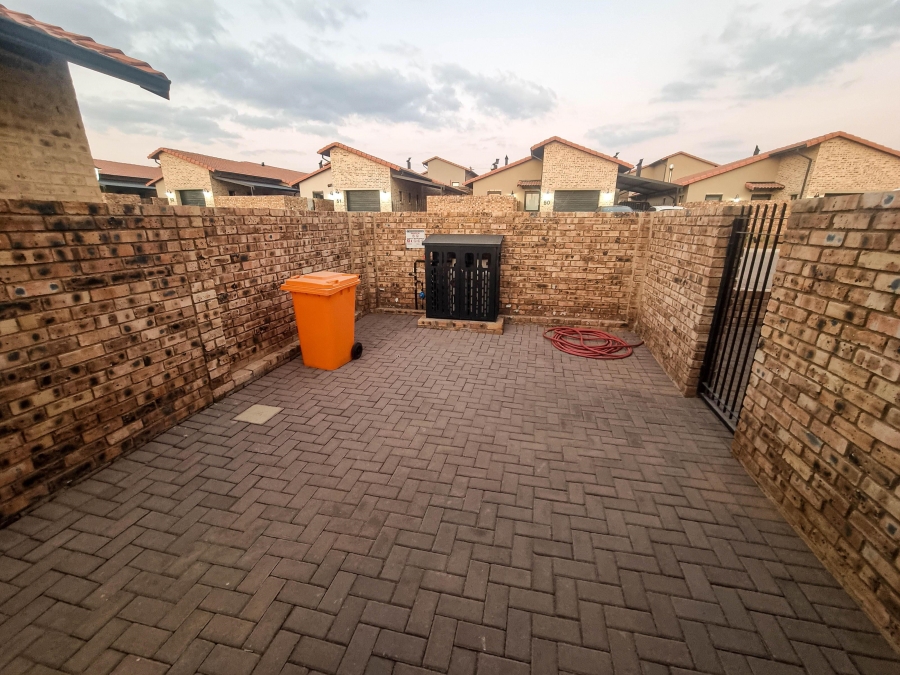To Let 3 Bedroom Property for Rent in Muldersdrift Gauteng