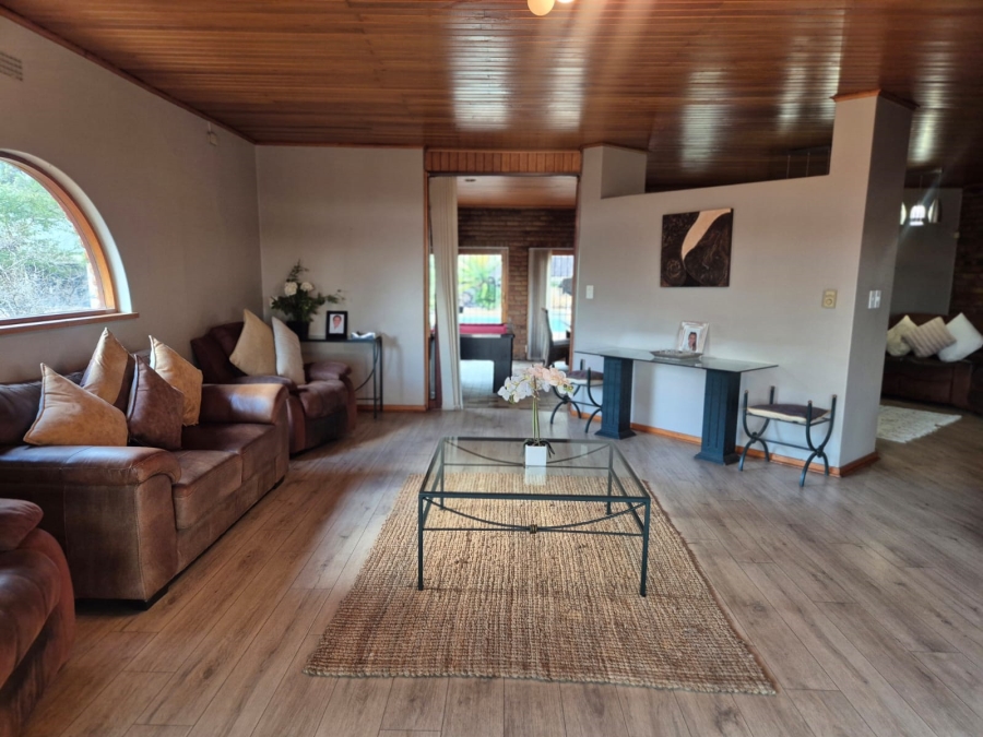 4 Bedroom Property for Sale in Buccleuch Gauteng