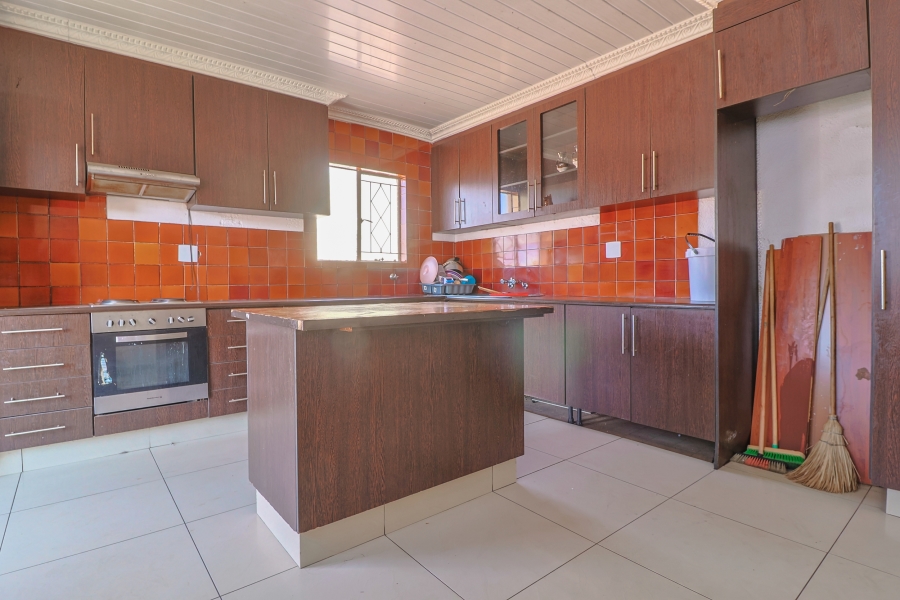 9 Bedroom Property for Sale in Rosettenville Gauteng