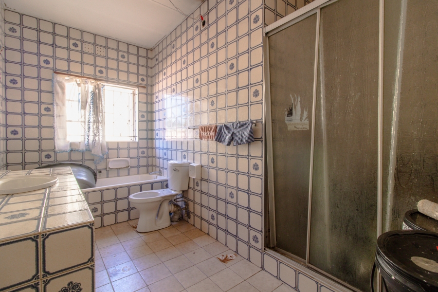 9 Bedroom Property for Sale in Rosettenville Gauteng