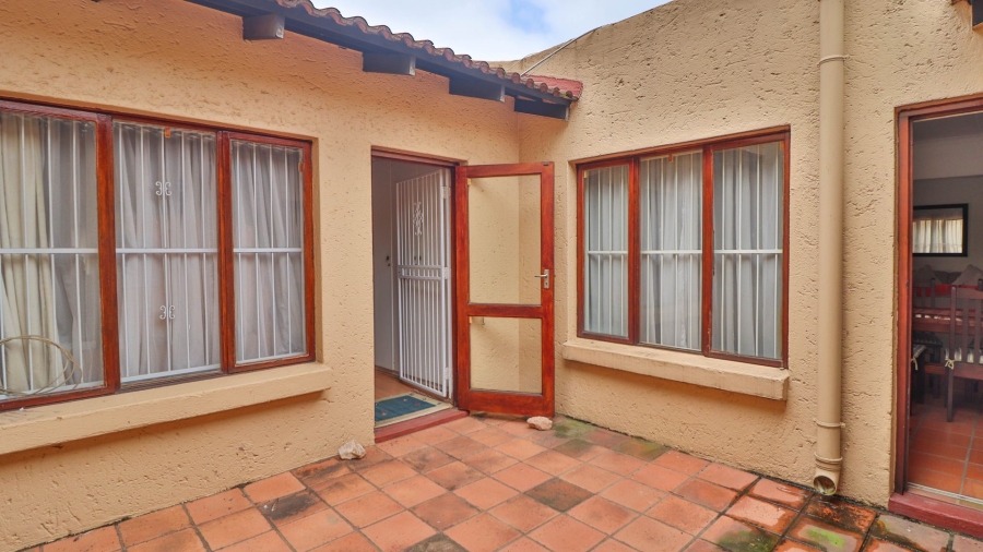 3 Bedroom Property for Sale in Fourways Gauteng