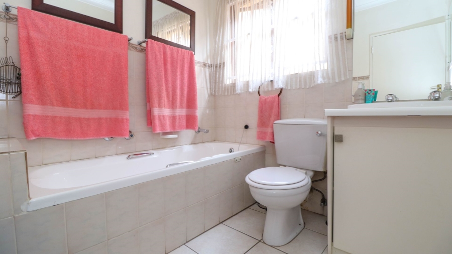 3 Bedroom Property for Sale in Fourways Gauteng