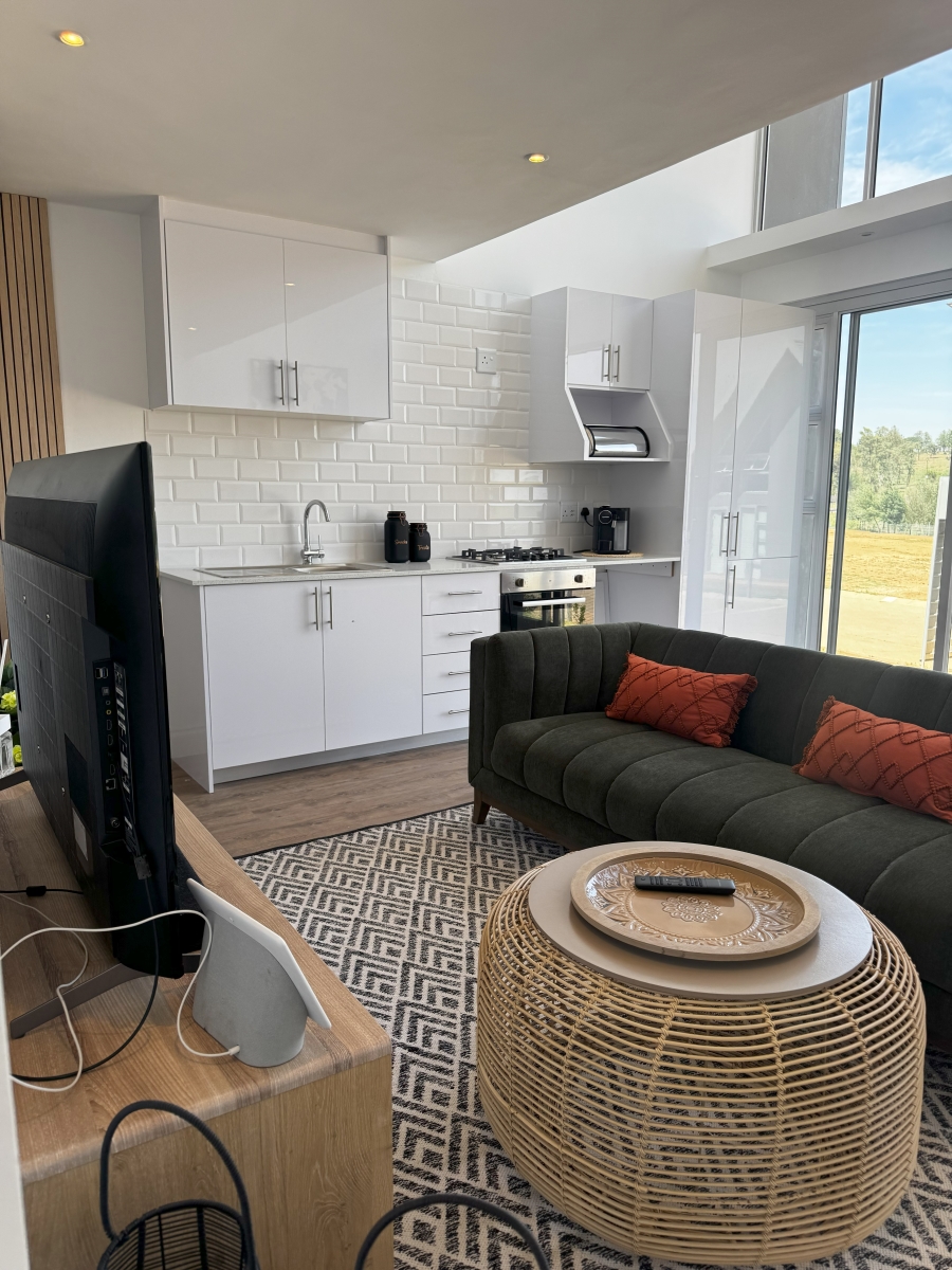 2 Bedroom Property for Sale in Lanseria Gauteng