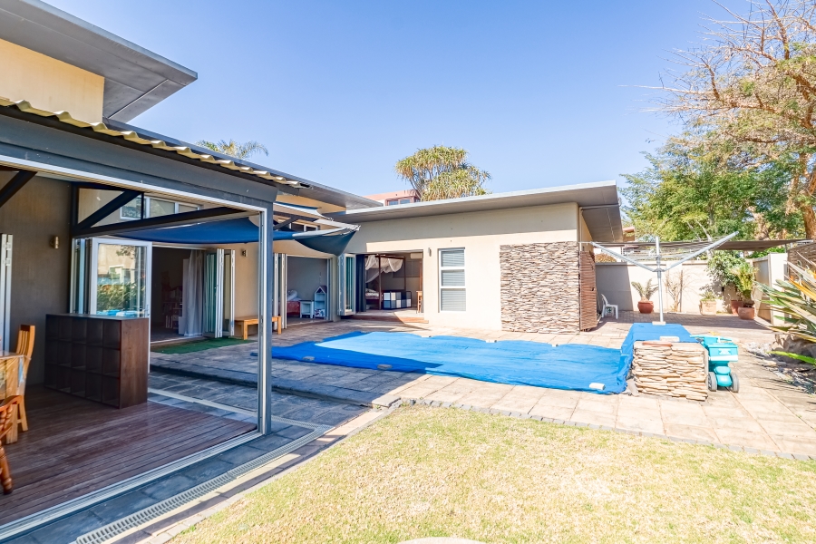 To Let 4 Bedroom Property for Rent in Willow Acres Gauteng